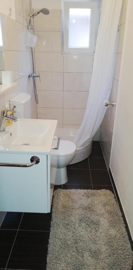 Apartman Emily, 6 Plus 2 Guests, Newly Refurbished Pula Bagian luar foto